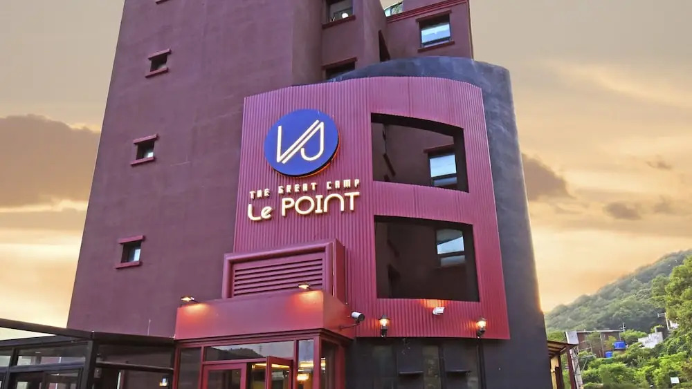 Le Point