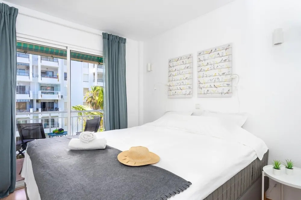 Apartment - 2 Bedrooms with Pool, WiFi and Sea views - 107864