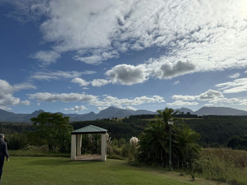 Far Hills Country Hotel