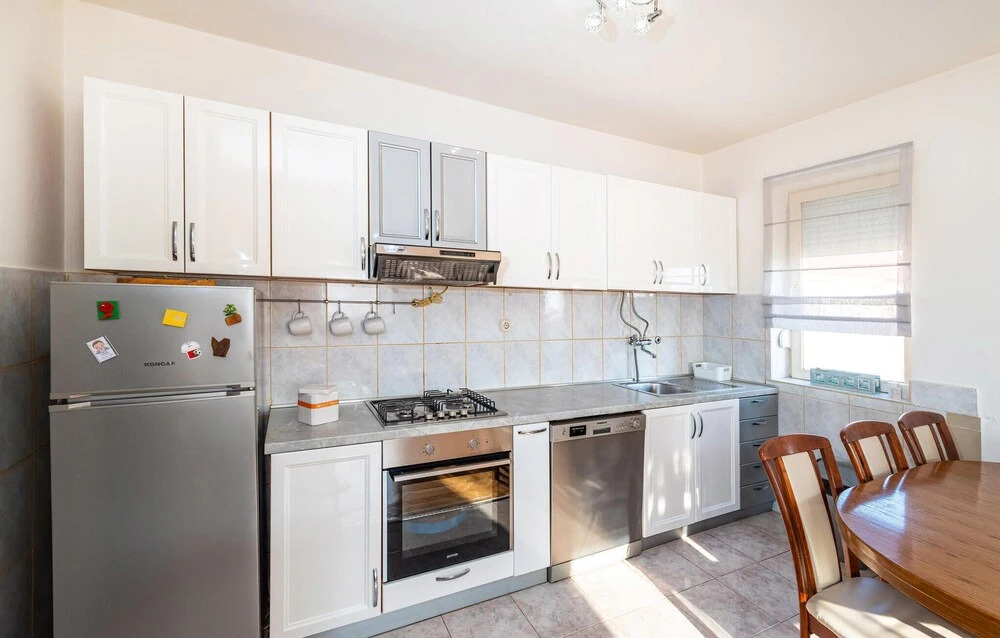 Stunning Apartment in Jasenice With 3 Bedrooms and Wifi