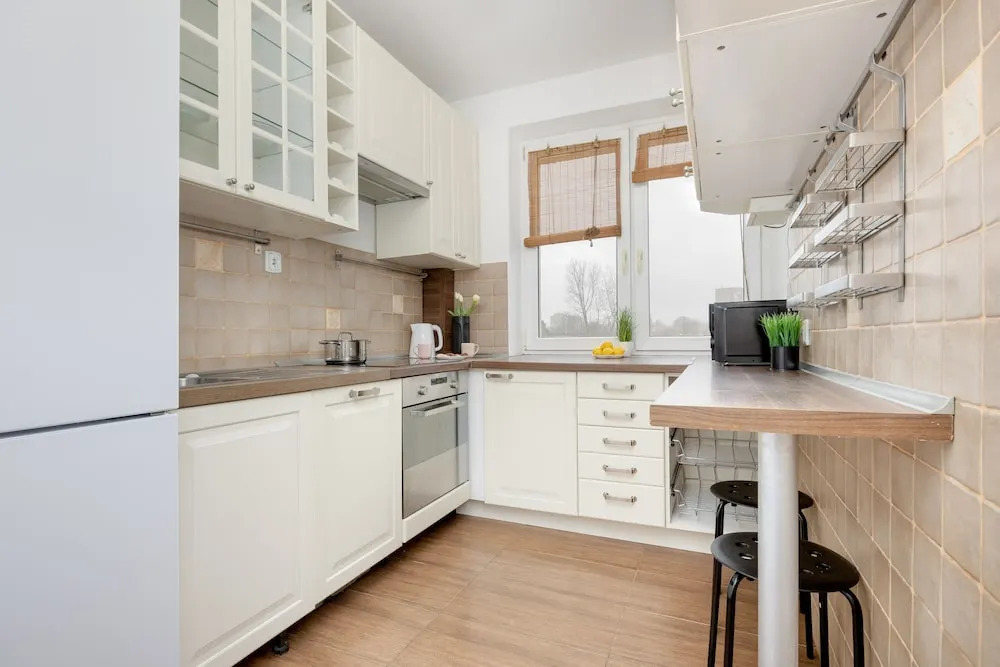 Apartment With Three Bedrooms by Renters