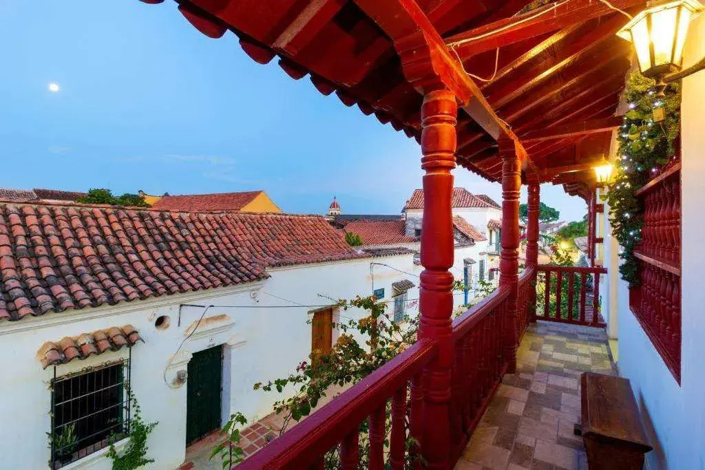 Hotel Jardines Evans By GEH Suites