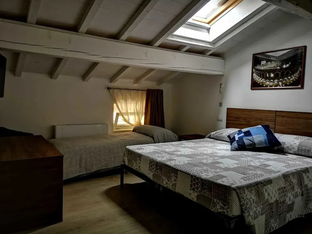 Carrera Home Appartamenti Verona - Bike Hotel
