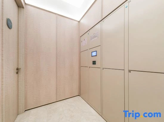 HanTing Hotel (Shanghai Jiao Tong University Jinping Road Metro Station)