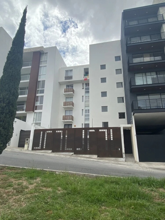 Departamento de Lujo Av Tercer Milenio