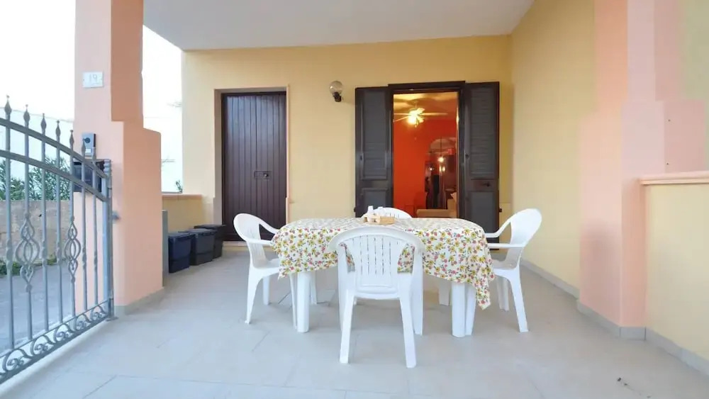 Villa for 6 People 2 Bedrooms a few Meters From the sea