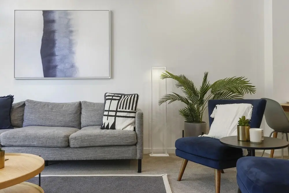 2 Bedrooms On Hobson Street With Carpark - By Urban Butler