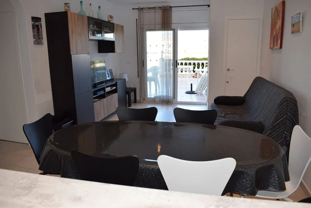 248-apartamento, amarre opcional, piscina