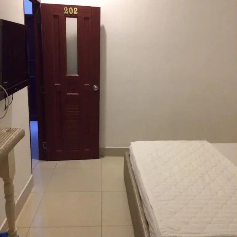 Honeymoon Hotel