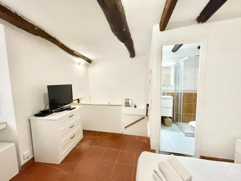 Acquassoma 2 pieces Vielle Ville