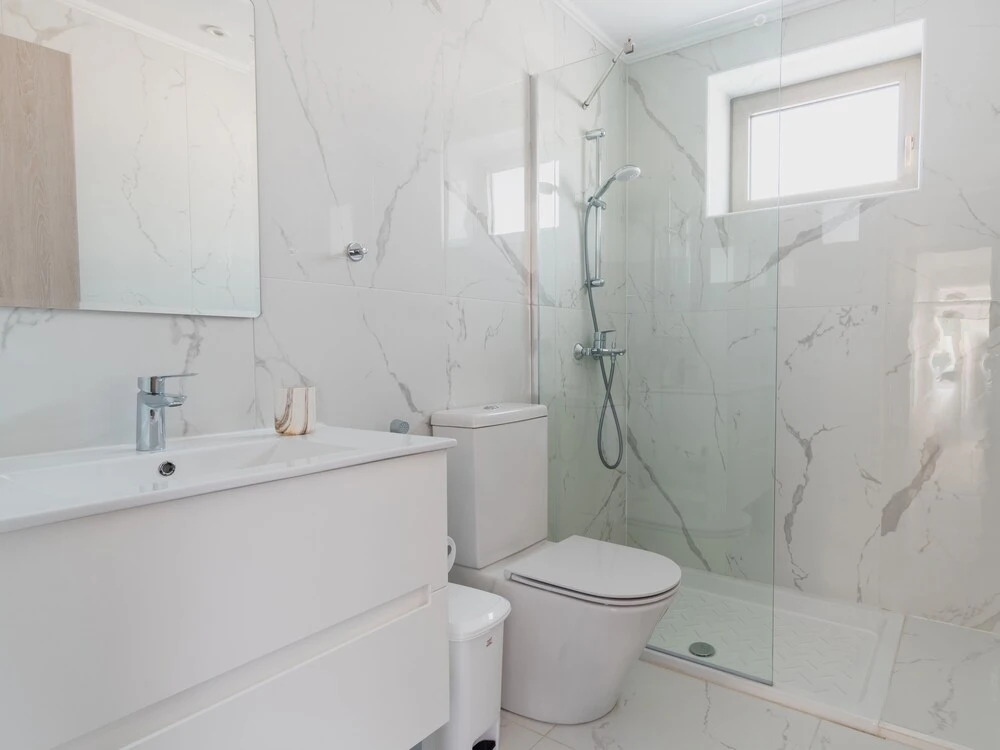 "sanders Evolution - Nice 3-bdr Apt w/ Shared Pool"