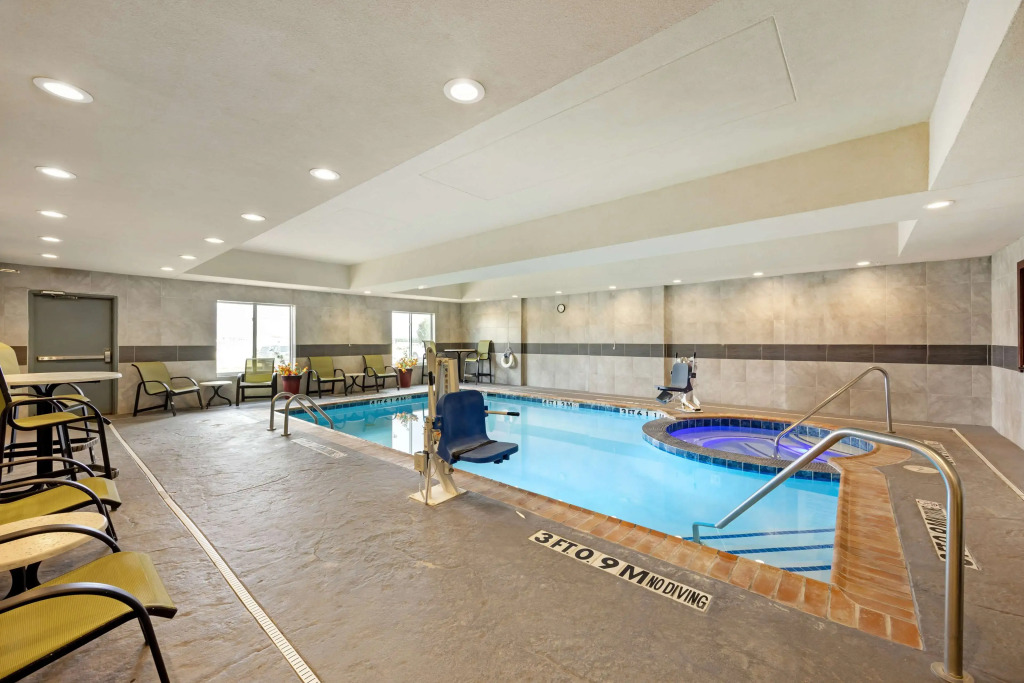 Best Western Plus Pratt