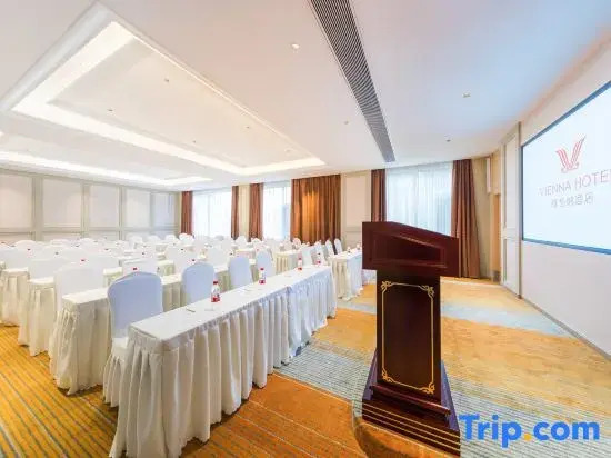 Vienna Hotel Dehong Longchuan