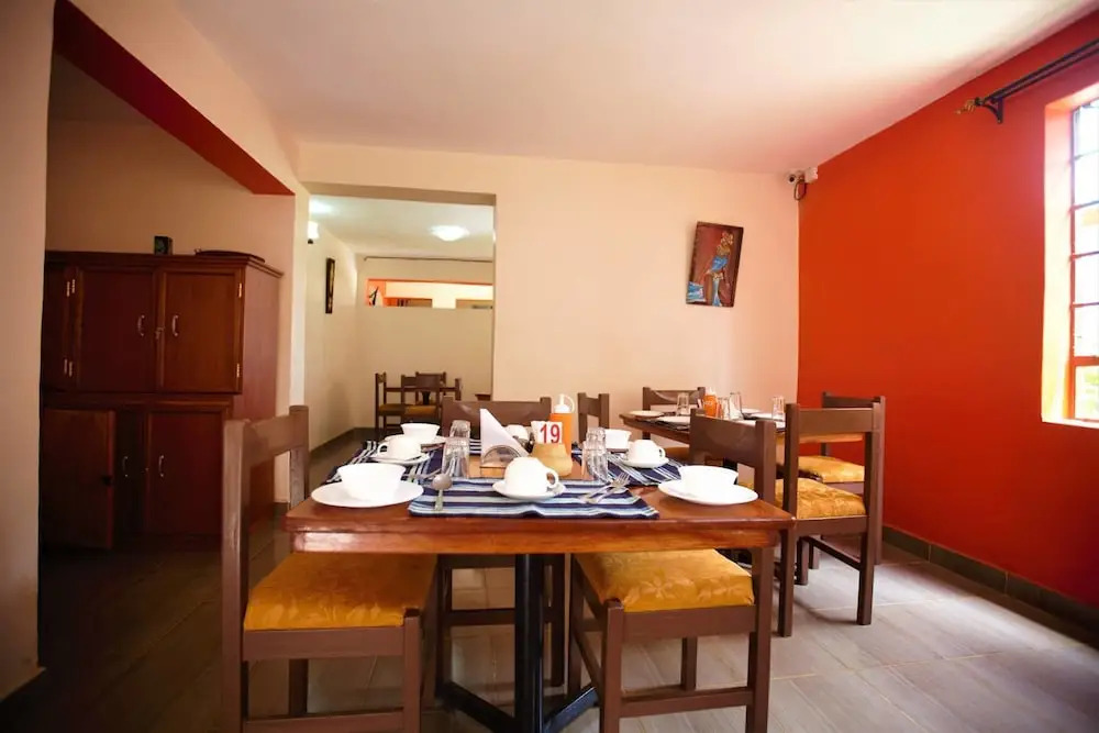 Everest House Hotel