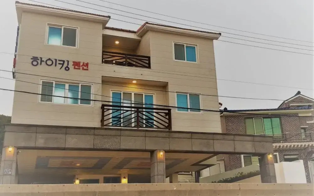 Tongyeong Hiking Pension(통영 하이킹펜션)
