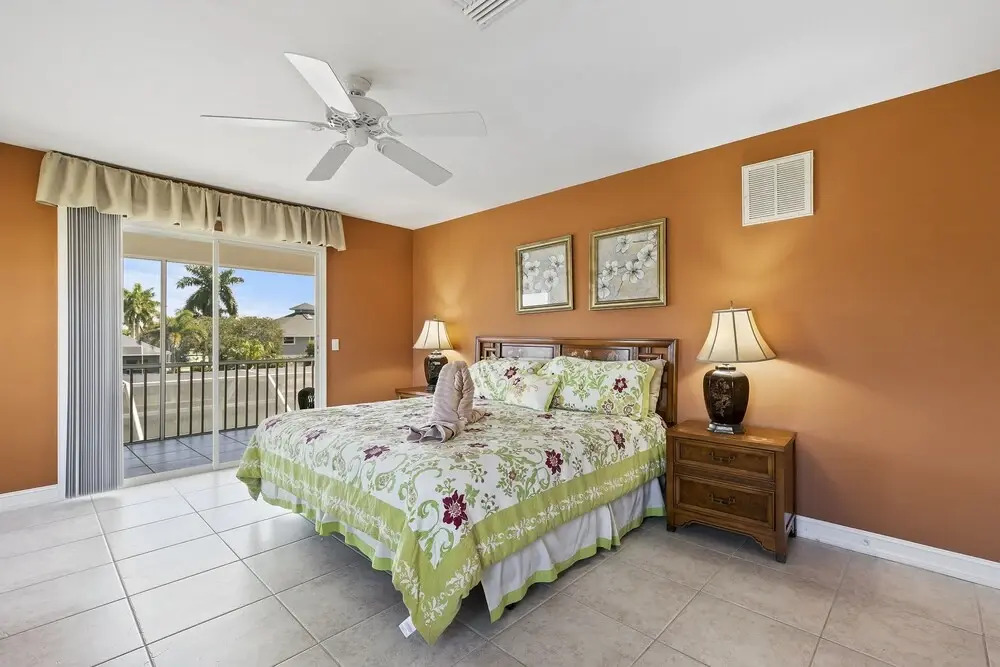 Aigle - Parkhouse Ct 480, Marco Island Vacation Rental 4 Bedroom Home by RedAwning
