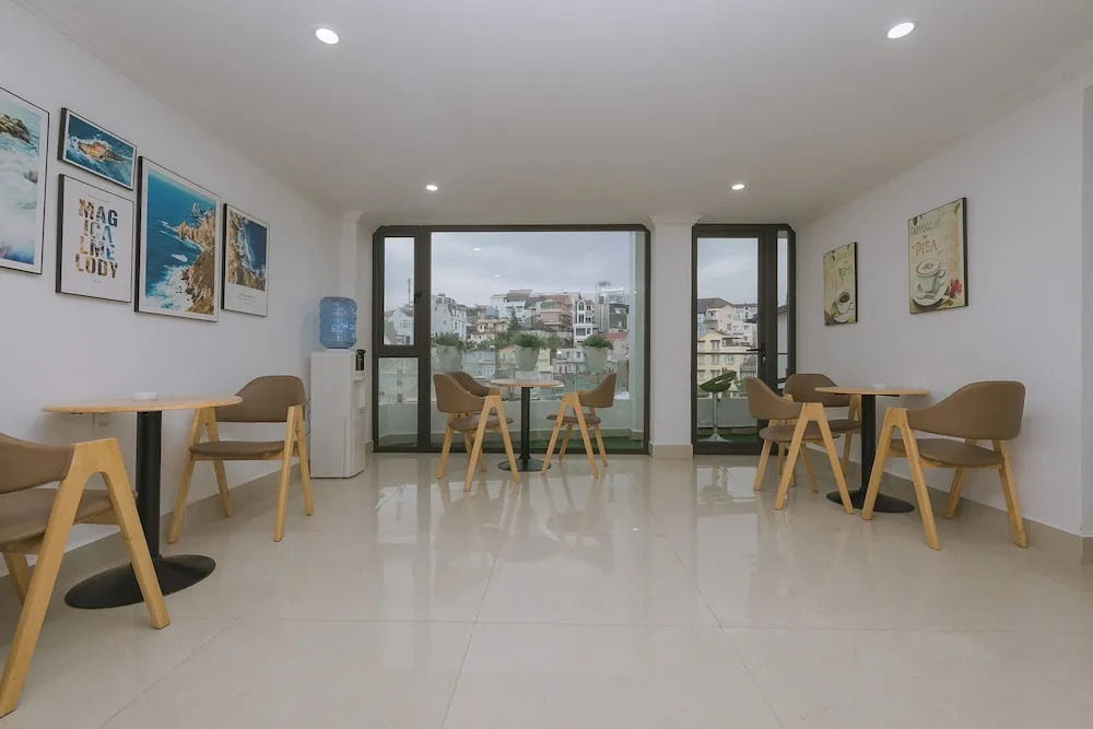 Ngàn Phố Studio & Love Hotel