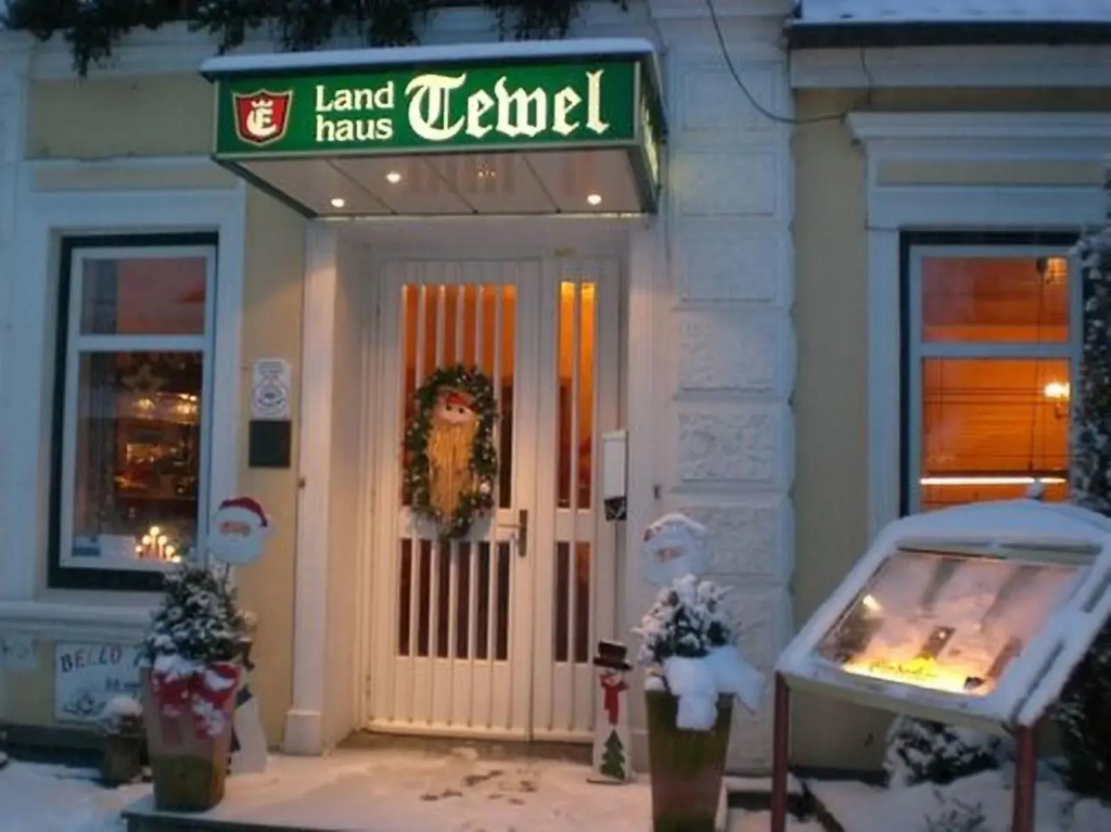 Landhaus Tewel Hotel mit Restaurant 14KM vom Heide-Park