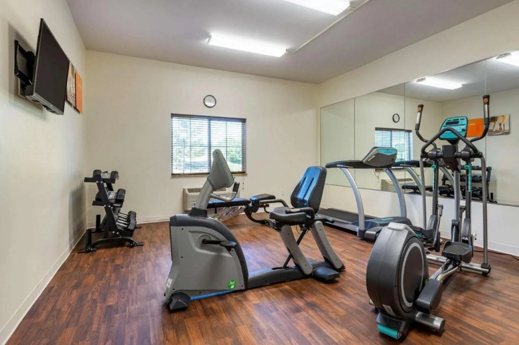 Comfort Inn & Suites Barnesville - Frackville