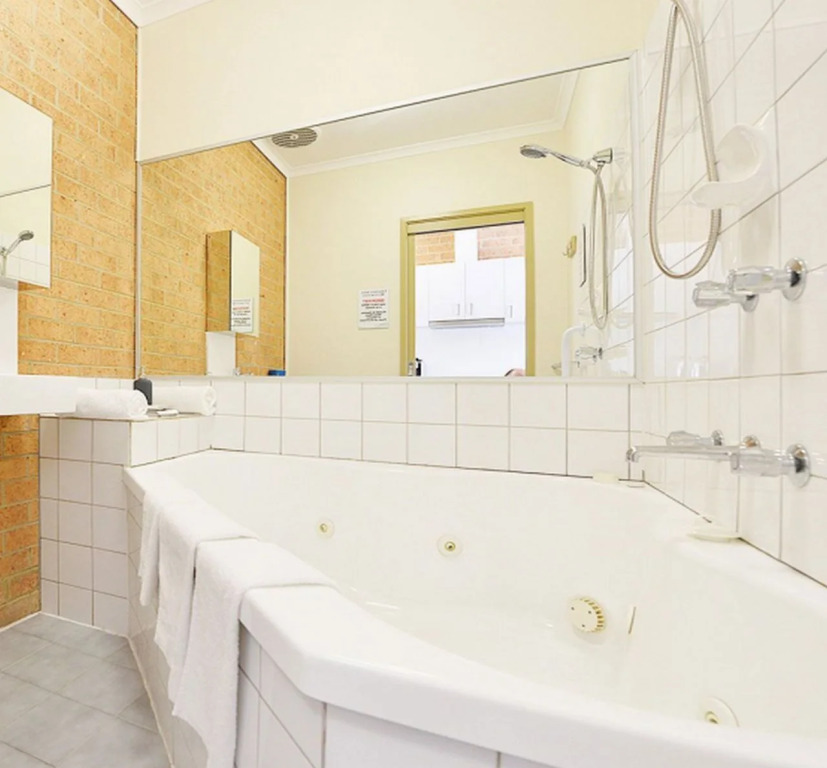 Cranbourne Motor Inn