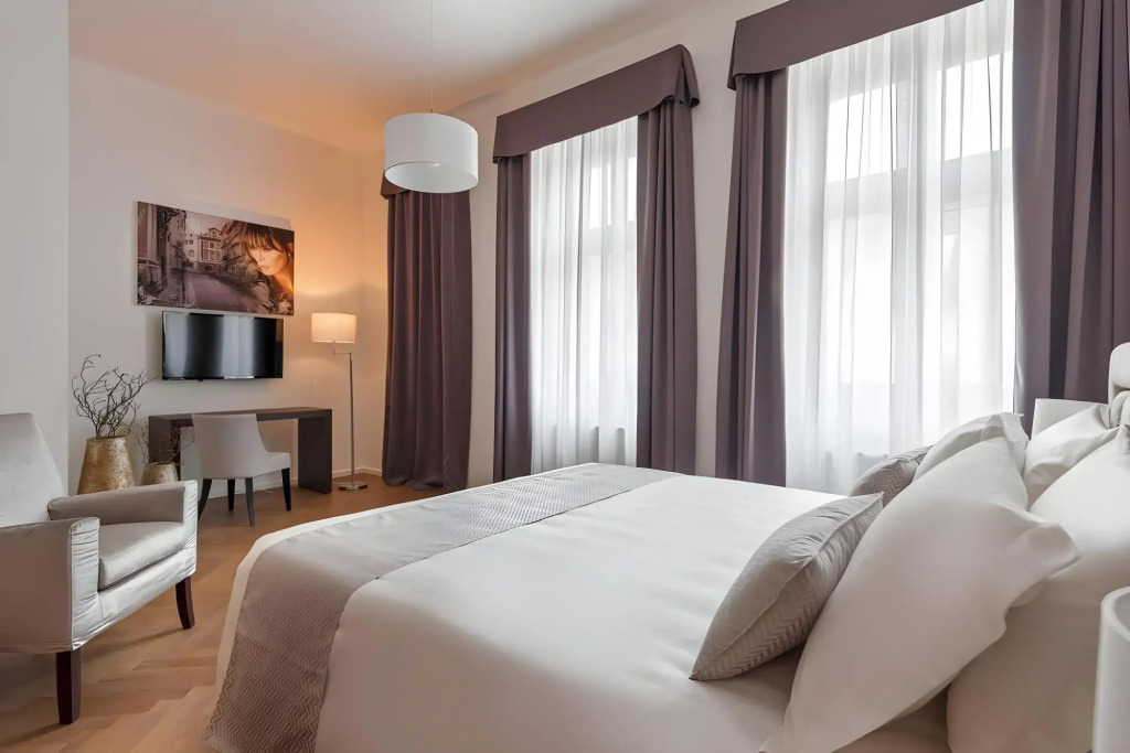 Limehome Prague Múza