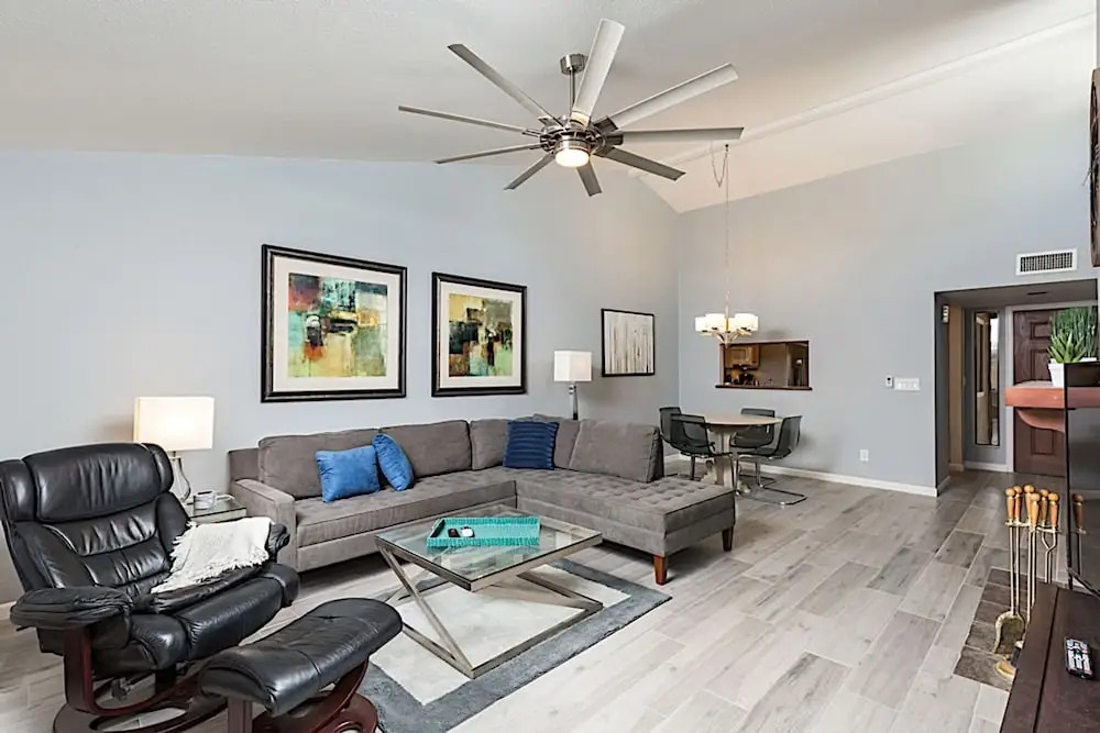 Bluebell Retreat 2BR by Casago