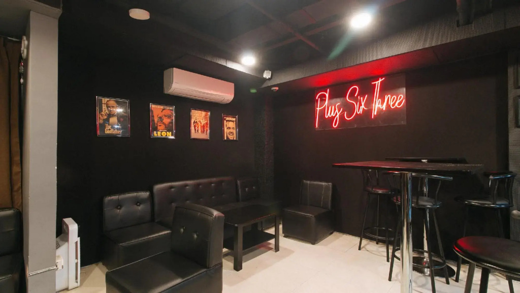 RedDoorz Plus at La Belle Residences Makati City