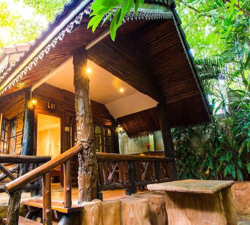 Baansuan Resort