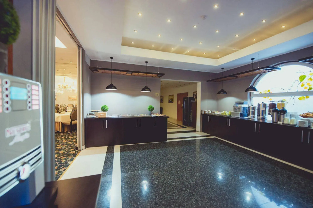 Hotel Carpathia