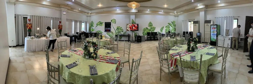 3 Peaks Resort & Boutique Hotel