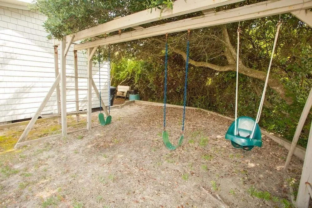 Summers Inn by RedAwning