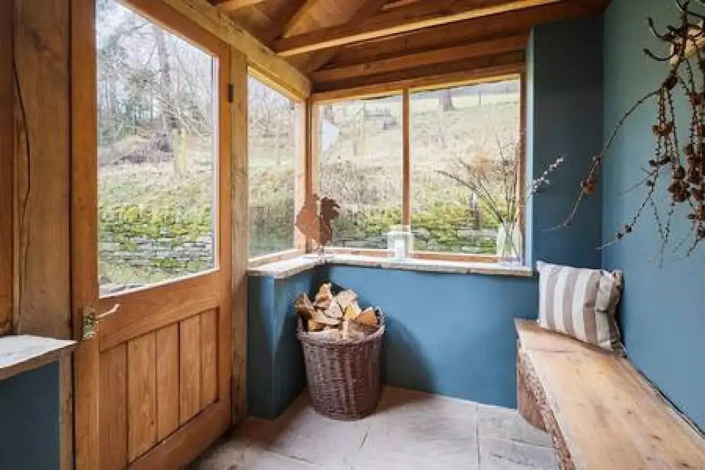 Host Stay Llewenau Draw Barn
