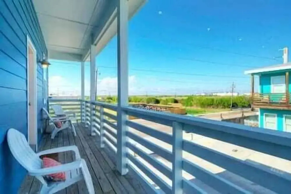 Private Pool+patio, Arcade Game, Walk to the Beach Ocean Devotion by Avantstay