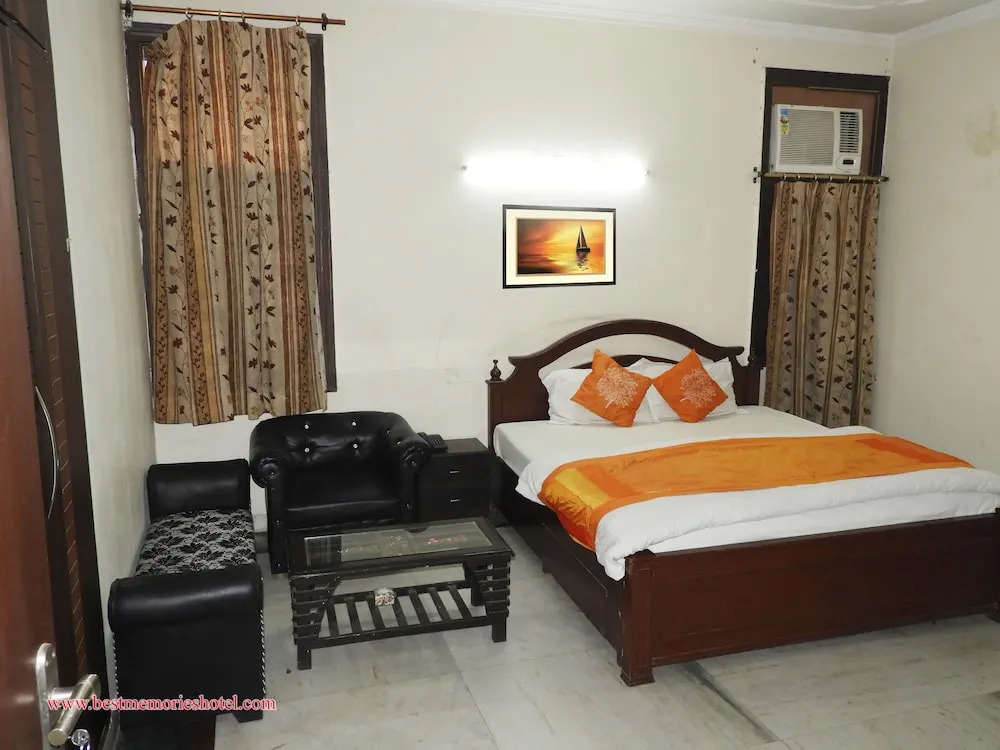 Jana Residency