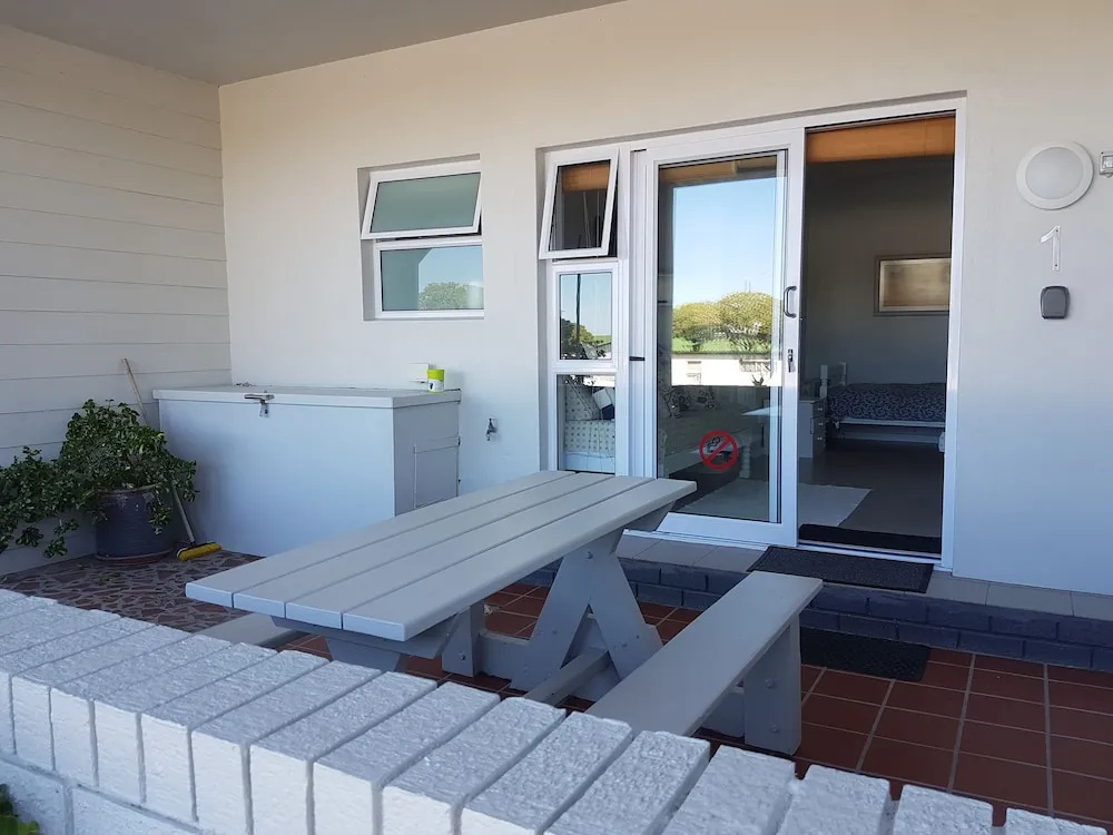 South Point Guest Lodge
