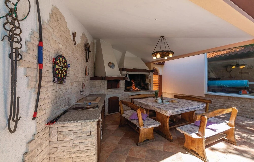 Amazing Home In Belavici With Sauna