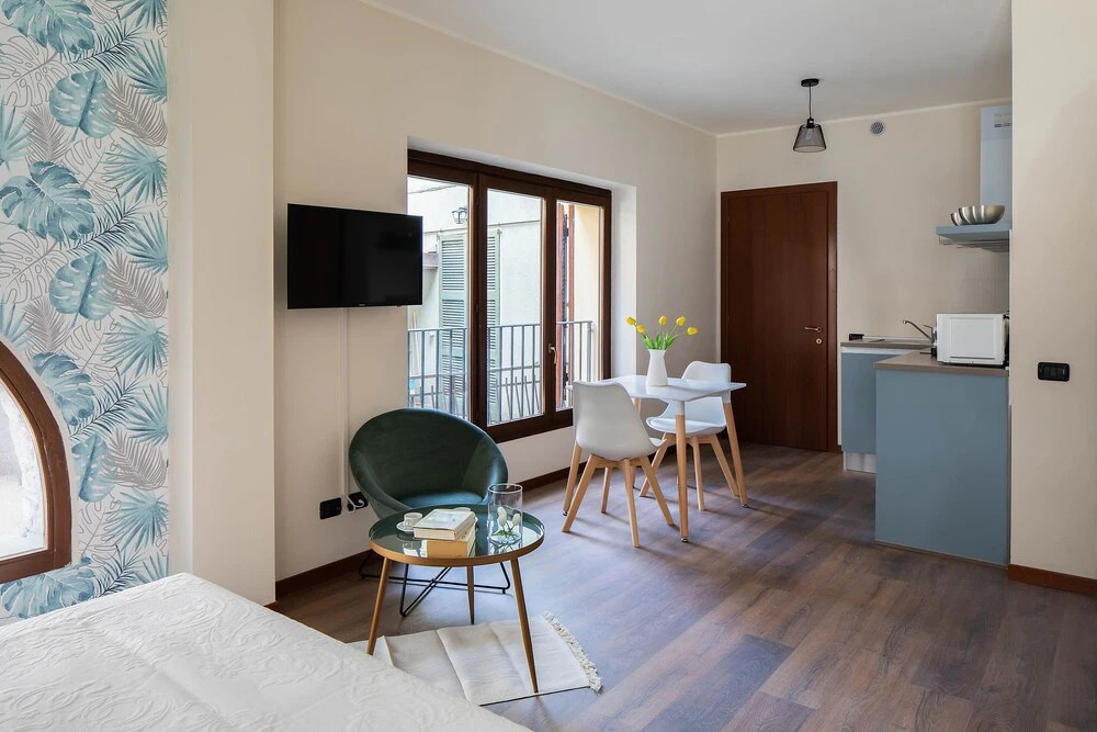 Holiday Apartment 5 - San Siro lake Como