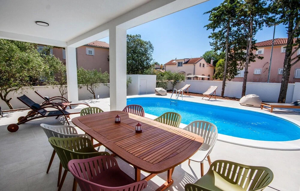 Nice Home In Barbariga