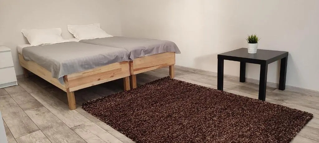 Apartamenty Wilga - spokojne miejsce z całorocznym zewnętrznym wspólnym jacuzzi, sauną i letnim basenem