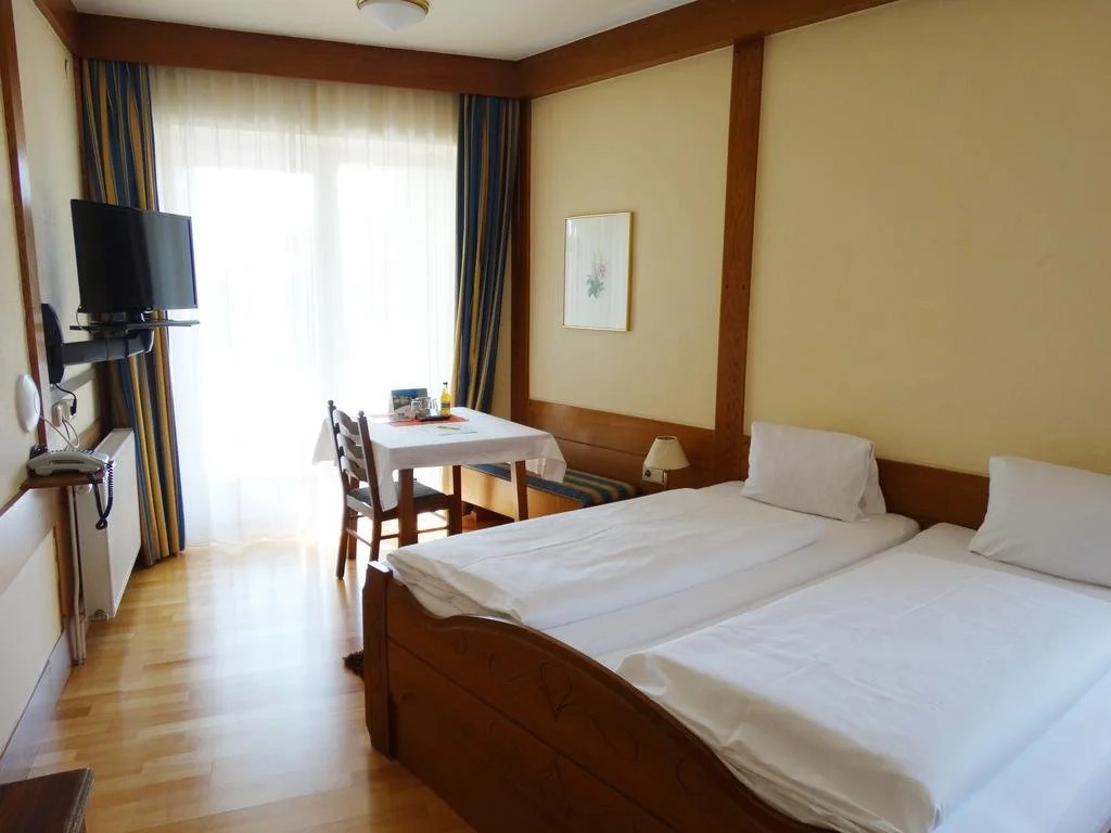 Hotel Locker & Legere - Self Check-in am Wochenende