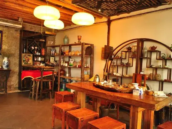 Yunconglong Inn