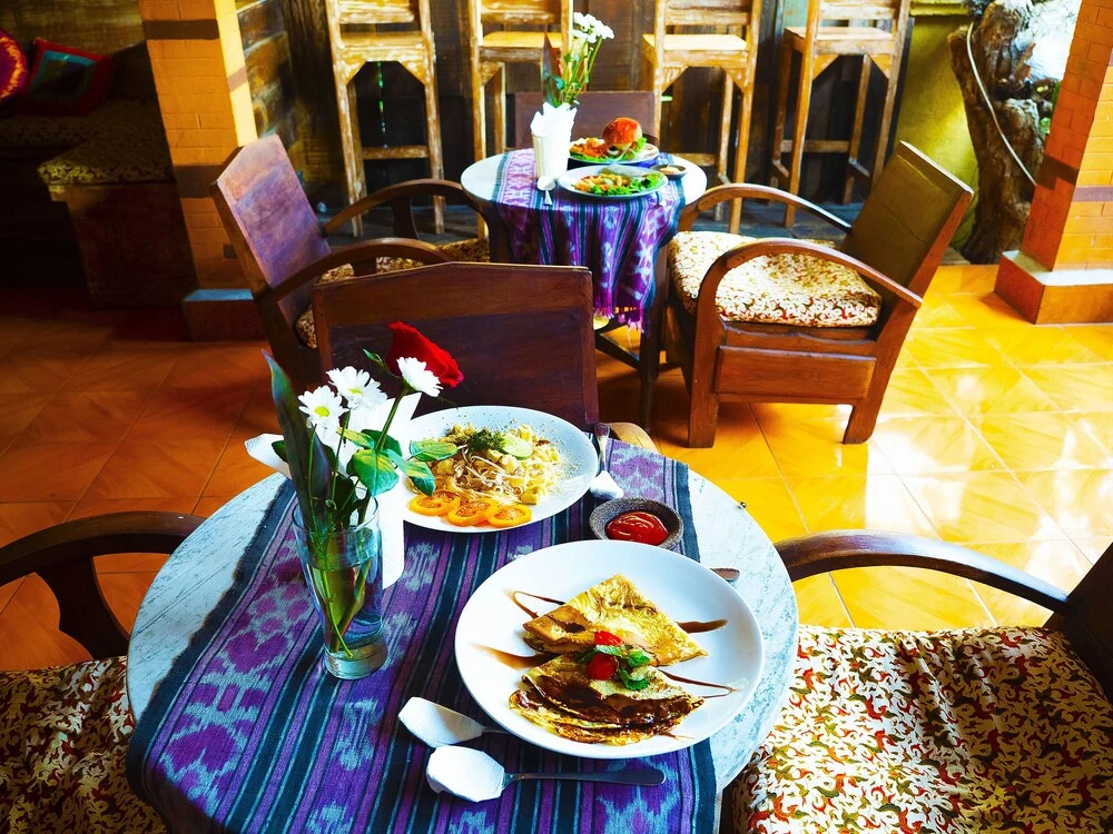 Lovina Palace