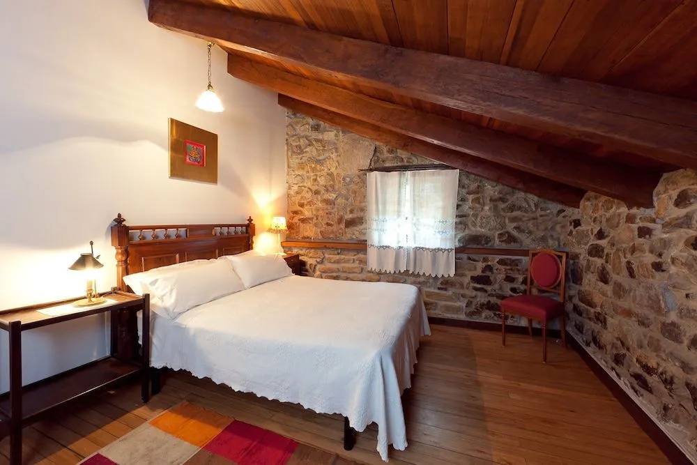 Apartamentos Ea Astei