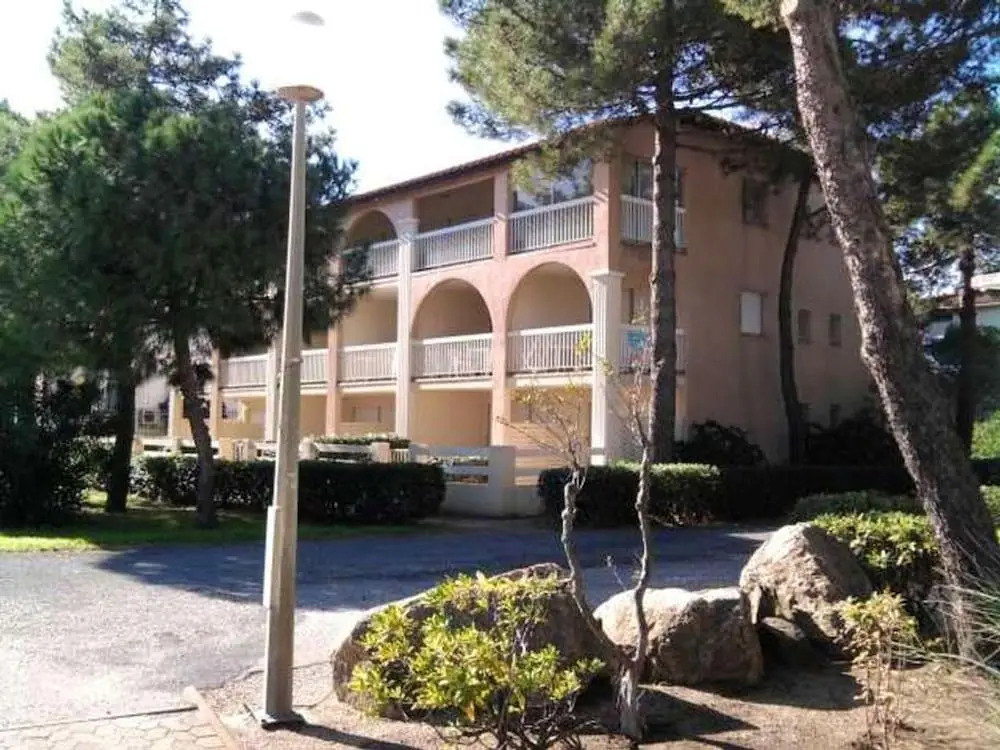 Studio in Argelès-sur-mer, With Wonderful sea View, Terrace and Wifi