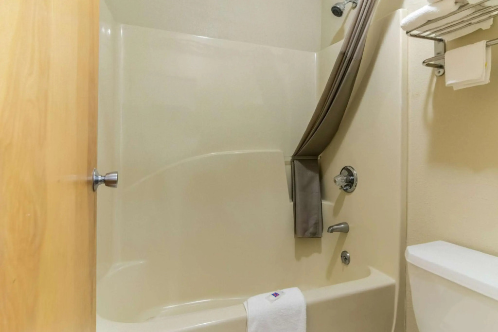 Motel 6-Kenly, NC