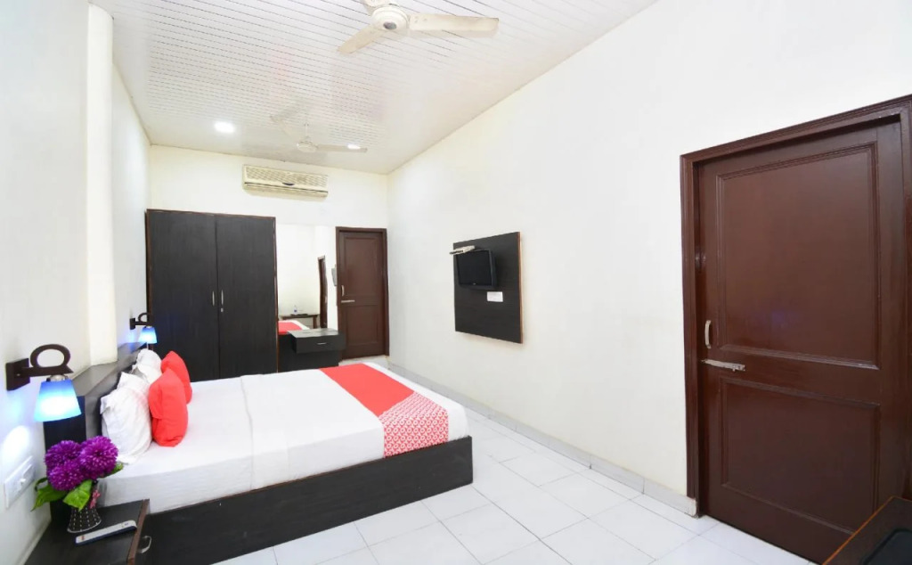 Hotel Diamond By OYO Rooms