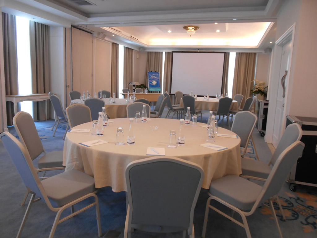 Noor Hotel