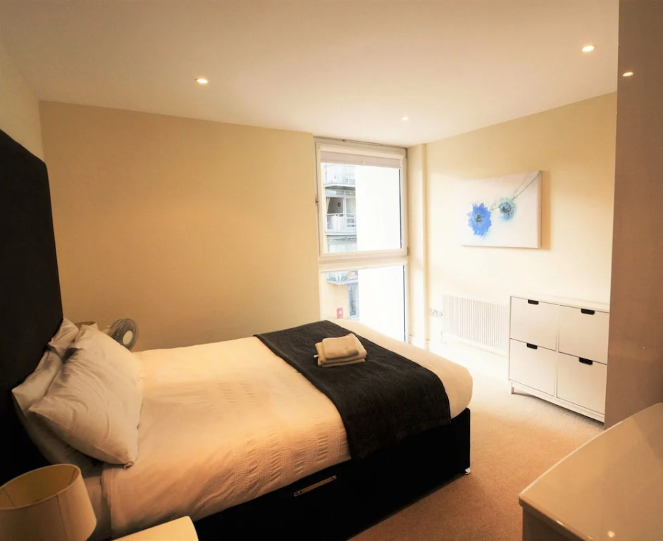 Charming 1-bed Apartment in, Canary Wharf