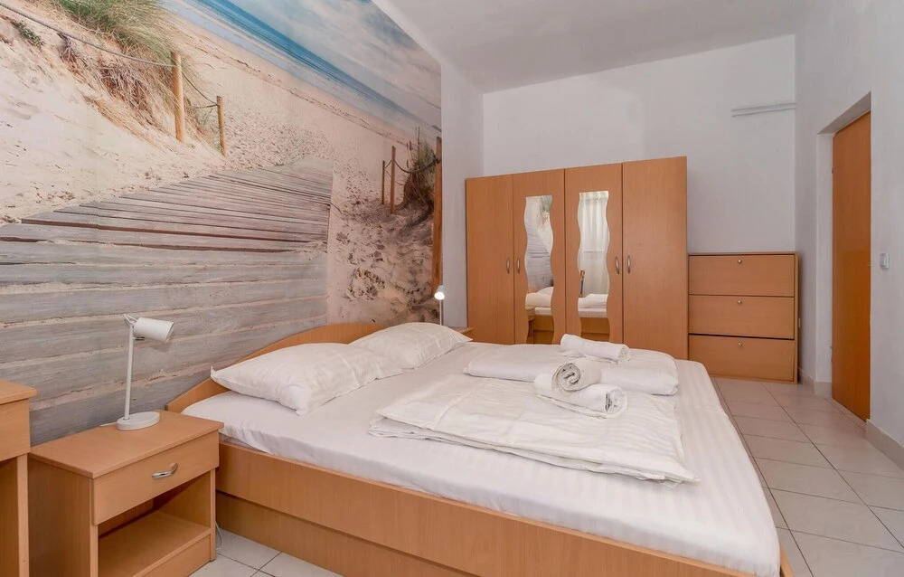 Nice Apartment in Novi Vinodolski With Wifi and 2 Bedrooms