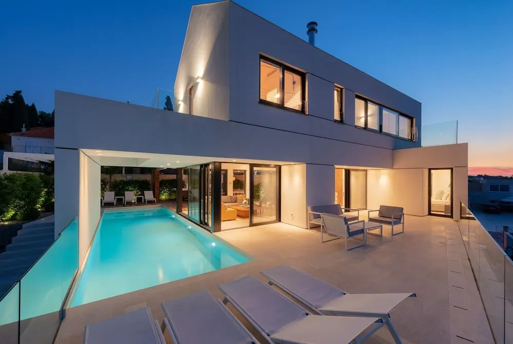 Luxury Villa Dominus With Swimming Pool